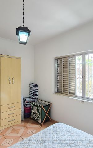 Casa à venda com 158m², 2 quartos e 5 vagas Casa à venda com 158m², 2 quartos e 5 vagasQuarto 2