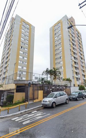 Apartamento para alugar com 52m², 2 quartos e 1 vaga Apartamento para alugar com 52m², 2 quartos e 1 vagaFachada e portaria
