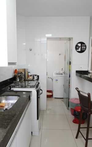 Apartamento para alugar com 72m², 2 quartos e 2 vagasCozinha