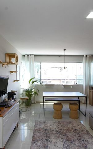 Apartamento para alugar com 72m², 2 quartos e 2 vagasSala