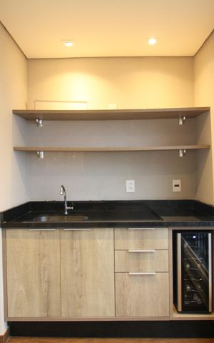 Apartamento para alugar com 70m², 2 quartos e 2 vagasVaranda