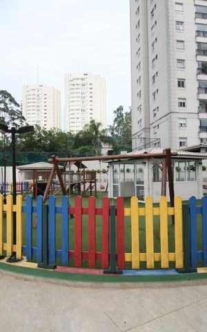 Apartamento para alugar com 70m², 2 quartos e 2 vagasÁrea comum - Playground