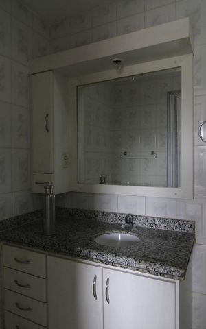 Casa de condomínio para alugar com 240m², 4 quartos e 4 vagasQuarto 3 - Suíte