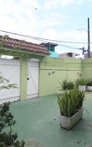 Casa de condomínio para alugar com 240m², 4 quartos e 4 vagasÁrea Externa