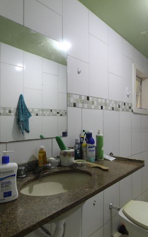 Casa de condomínio para alugar com 240m², 4 quartos e 4 vagasBanheiro Social