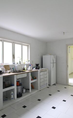 Casa de condomínio para alugar com 240m², 4 quartos e 4 vagasCozinha