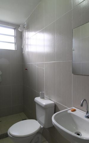Casa de condomínio para alugar com 240m², 4 quartos e 4 vagasQuarto 4 - Suíte