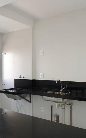 Apartamento à venda com 61m², 2 quartos e 2 vagasCozinha e Área de Serviço