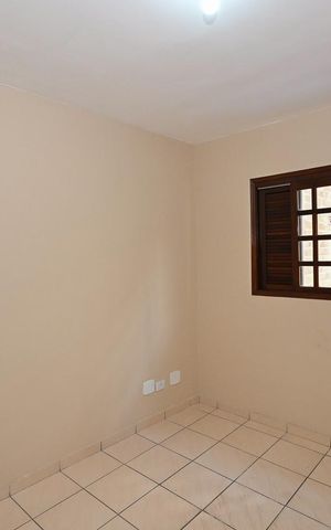 Casa para alugar com 90m², 2 quartos e 2 vagasQuarto 2