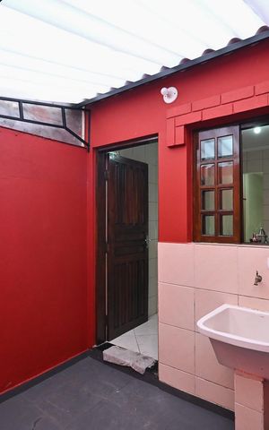 Casa para alugar com 90m², 2 quartos e 2 vagasÁrea de Serviço 