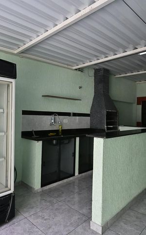 Casa para alugar com 90m², 2 quartos e 2 vagasChurrasqueira