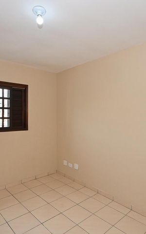 Casa para alugar com 90m², 2 quartos e 2 vagasQuarto 1