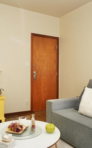 Apartamento à venda com 120m², 3 quartos e 2 vagas Apartamento à venda com 120m², 3 quartos e 2 vagasSala
