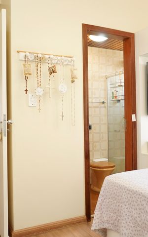 Apartamento à venda com 120m², 3 quartos e 2 vagas Apartamento à venda com 120m², 3 quartos e 2 vagasSuíte