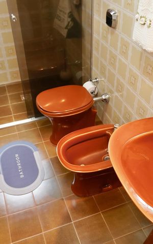 Apartamento à venda com 120m², 3 quartos e 2 vagas Apartamento à venda com 120m², 3 quartos e 2 vagasBanheiro Social 1