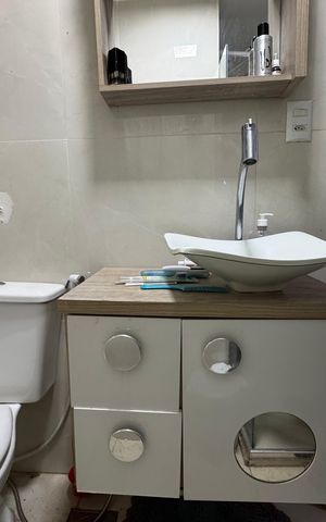 Apartamento à venda com 46m², 2 quartos e sem vaga Apartamento à venda com 46m², 2 quartos e sem vagaBanheiro social