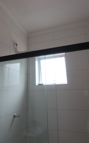 Casa à venda com 120m², 2 quartos e 2 vagasBanheiro da Suíte 2