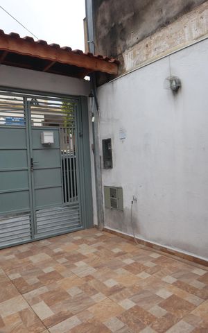 Casa à venda com 120m², 2 quartos e 2 vagasGaragem