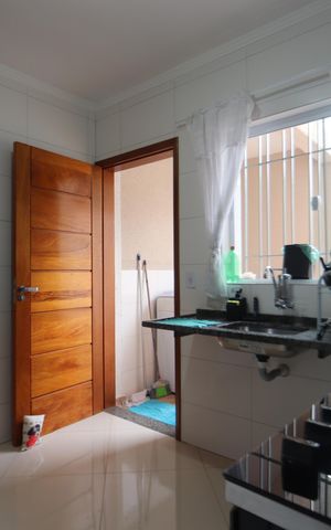Casa à venda com 120m², 2 quartos e 2 vagasCozinha
