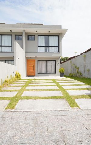 Casa para alugar com 140m², 3 quartos e 2 vagasFachada/Garagem 