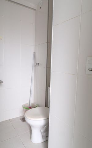 Apartamento para alugar com 100m², 3 quartos e 2 vagasBanheiro de serviço