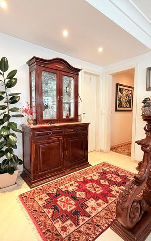 Apartamento à venda com 162m², 4 quartos e 2 vagas Apartamento à venda com 162m², 4 quartos e 2 vagasSala