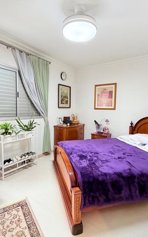 Apartamento à venda com 162m², 4 quartos e 2 vagas Apartamento à venda com 162m², 4 quartos e 2 vagasSuíte