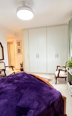 Apartamento à venda com 162m², 4 quartos e 2 vagas Apartamento à venda com 162m², 4 quartos e 2 vagasSuíte