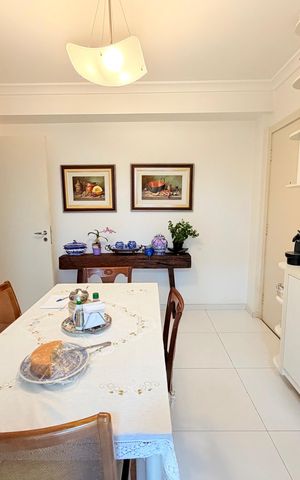 Apartamento à venda com 162m², 4 quartos e 2 vagas Apartamento à venda com 162m², 4 quartos e 2 vagasCozinha