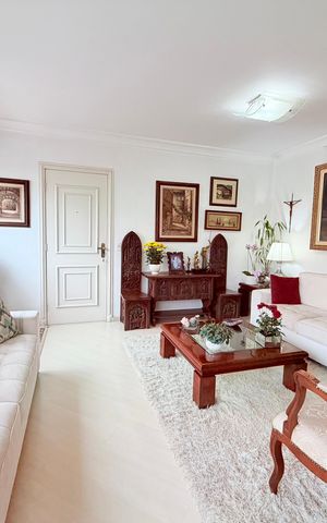 Apartamento à venda com 162m², 4 quartos e 2 vagas Apartamento à venda com 162m², 4 quartos e 2 vagasSala