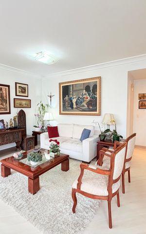 Apartamento à venda com 162m², 4 quartos e 2 vagas Apartamento à venda com 162m², 4 quartos e 2 vagasSala