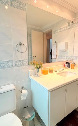 Apartamento à venda com 162m², 4 quartos e 2 vagas Apartamento à venda com 162m², 4 quartos e 2 vagasBanheiro Social