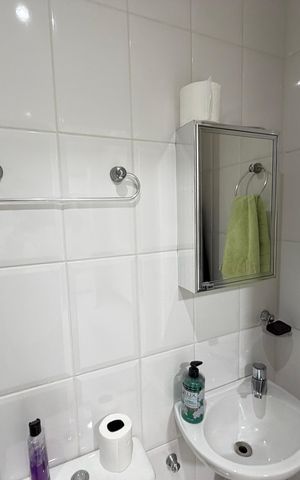 Apartamento à venda com 162m², 4 quartos e 2 vagas Apartamento à venda com 162m², 4 quartos e 2 vagasBanheiro de serviço