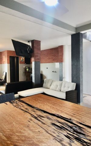 Casa à venda com 253m², 3 quartos e 2 vagas Casa à venda com 253m², 3 quartos e 2 vagasSala de Jantar