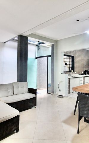 Casa à venda com 253m², 3 quartos e 2 vagas Casa à venda com 253m², 3 quartos e 2 vagasSala de Jantar