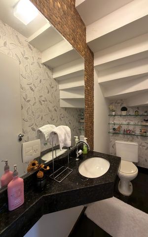 Casa de condomínio à venda com 155m², 3 quartos e 2 vagas Casa de condomínio à venda com 155m², 3 quartos e 2 vagasLavabo