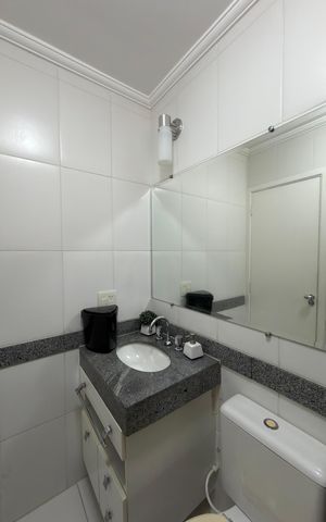 Casa de condomínio à venda com 155m², 3 quartos e 2 vagas Casa de condomínio à venda com 155m², 3 quartos e 2 vagasBanheiro Social