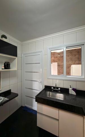 Casa de condomínio à venda com 155m², 3 quartos e 2 vagas Casa de condomínio à venda com 155m², 3 quartos e 2 vagasCozinha