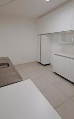 Apartamento à venda com 165m², 3 quartos e 1 vaga