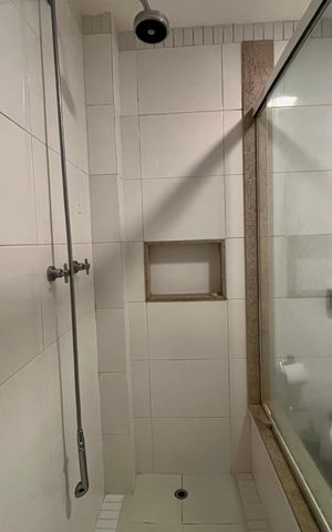 Apartamento para alugar com 130m², 2 quartos e 1 vaga