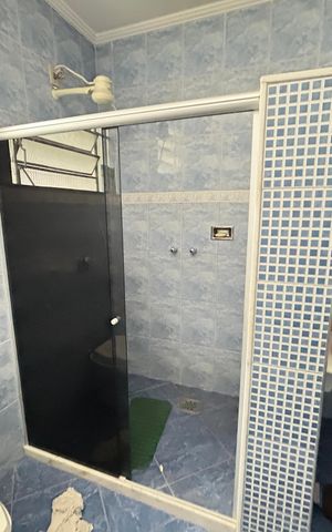 Casa para alugar com 660m², 3 quartos e 6 vagasBanheiro 1