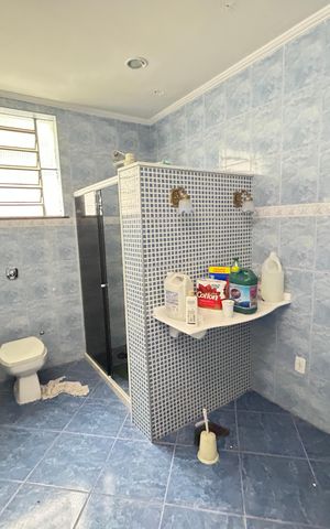 Casa para alugar com 660m², 3 quartos e 6 vagasBanheiro 1