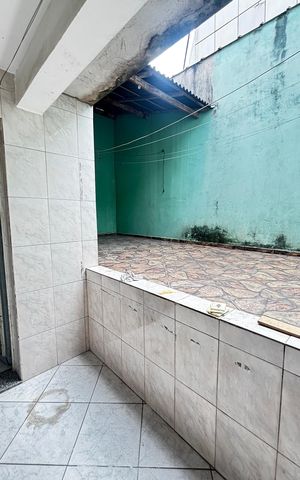 Casa para alugar com 98m², 2 quartos e 1 vaga Casa para alugar com 98m², 2 quartos e 1 vagaÁrea de Serviço