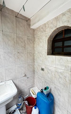 Casa para alugar com 98m², 2 quartos e 1 vaga Casa para alugar com 98m², 2 quartos e 1 vagaÁrea de Serviço