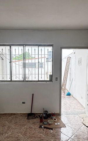 Casa para alugar com 98m², 2 quartos e 1 vaga Casa para alugar com 98m², 2 quartos e 1 vagaSala