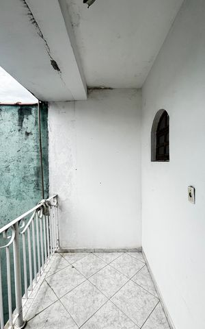 Casa para alugar com 98m², 2 quartos e 1 vaga Casa para alugar com 98m², 2 quartos e 1 vagaVaranda