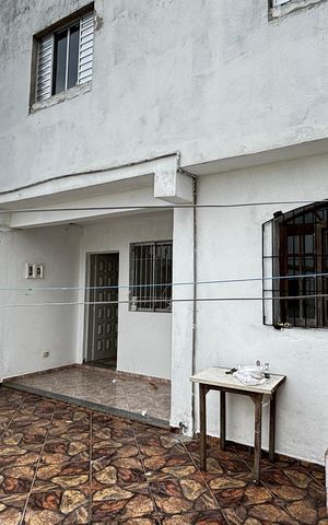 Casa para alugar com 98m², 2 quartos e 1 vaga Casa para alugar com 98m², 2 quartos e 1 vagaQuintal