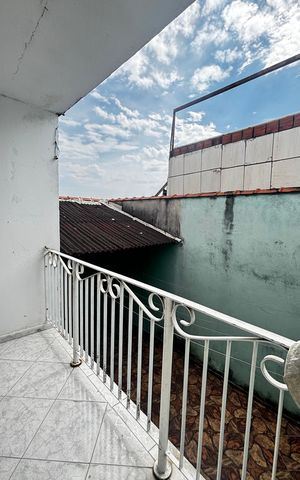 Casa para alugar com 98m², 2 quartos e 1 vaga Casa para alugar com 98m², 2 quartos e 1 vagaVaranda