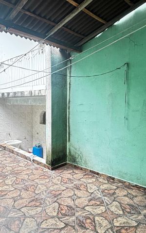 Casa para alugar com 98m², 2 quartos e 1 vaga Casa para alugar com 98m², 2 quartos e 1 vagaQuintal