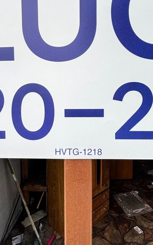 Casa para alugar com 98m², 2 quartos e 1 vaga Casa para alugar com 98m², 2 quartos e 1 vagaFachada